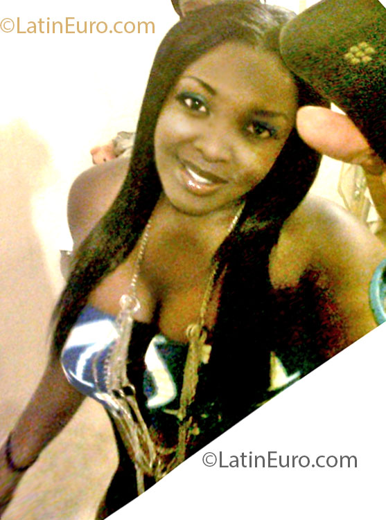 Date this pretty Jamaica girl Anne from Kingston JM2353