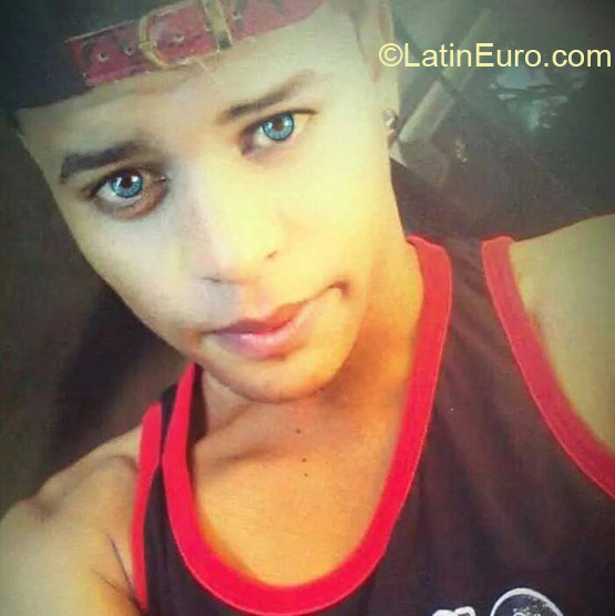 Date this attractive Dominican Republic man Randi from Santiago DO21320