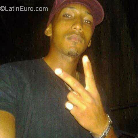 Date this nice looking Dominican Republic man Javier from Santiago DO21451