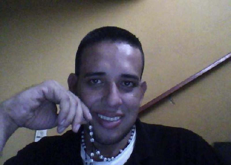 Date this beautiful Colombia man Diego armandool from Cali Colombia CO17261