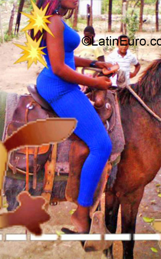 Date this charming Dominican Republic girl Ivelise from La Romana DO26088