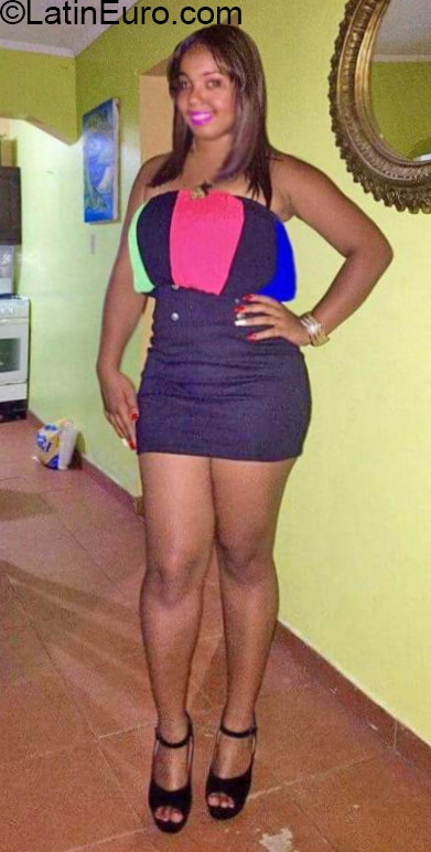 Date this beautiful Dominican Republic girl Meymel from Puerto Plata DO25562