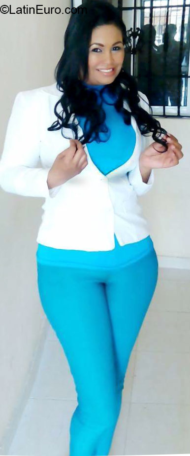 Date this passionate Dominican Republic girl Yocasta from Santiago DO26189