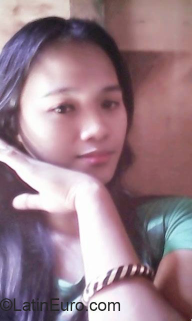 Date this delightful Philippines girl Jen from Manila PH798