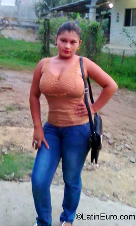 Date this exotic Honduras girl Claudia from Tegucigalpa HN1593
