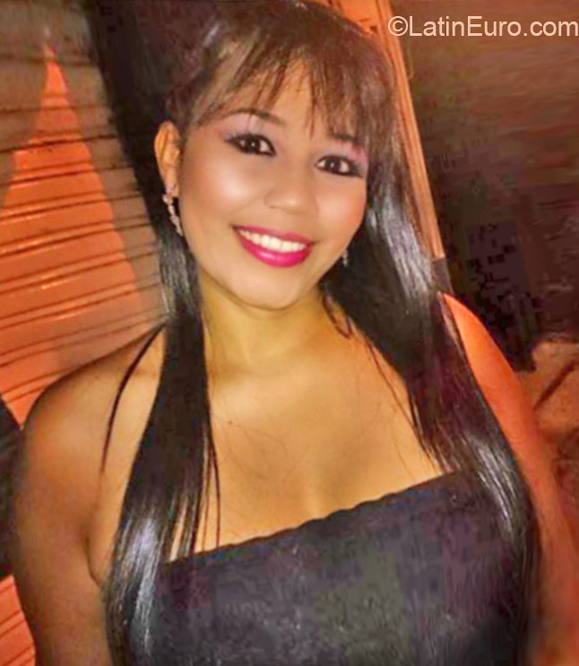 Date this funny Colombia girl Yurley from Medellin CO17750