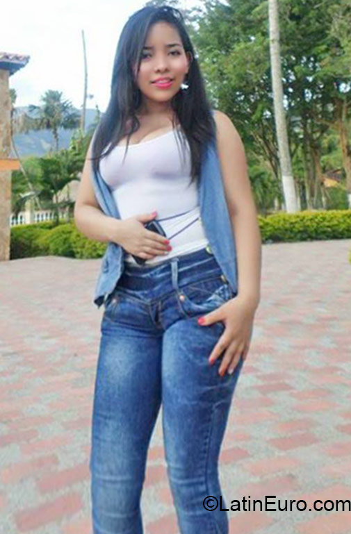 Date this georgeous Colombia girl Liliana from Medellin CO17763