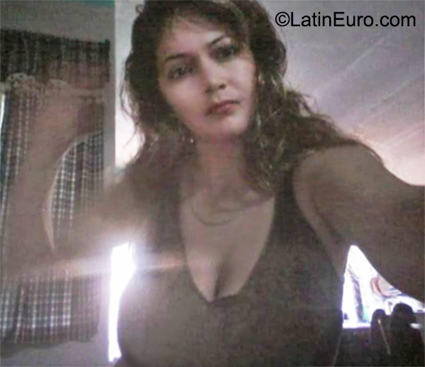 Date this sensual Mexico girl Paloma from San Miguel de Allende MX1449