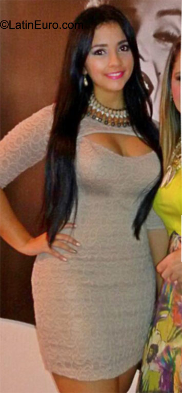 Date this delightful Colombia girl Jessica from Barranquilla CO18014