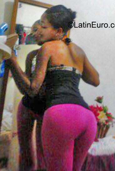 Date this funny Dominican Republic girl Rosany from Santo Domingo DO23267