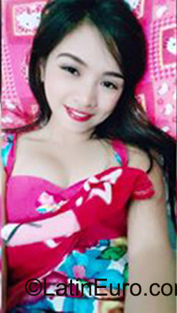 Date this exotic Philippines girl Hershie from Quezon City PH813