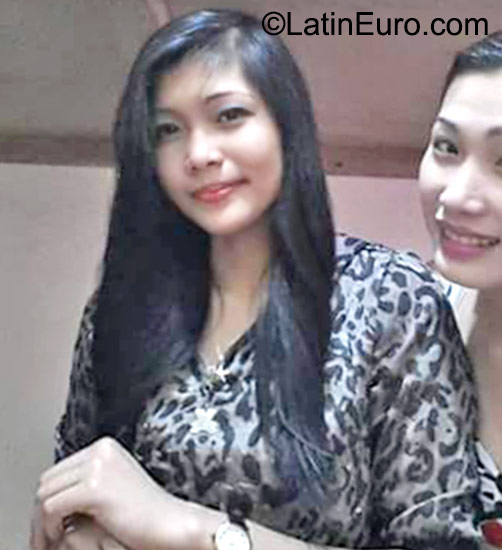 Date this pretty Philippines girl Jessie from Baguio PH824