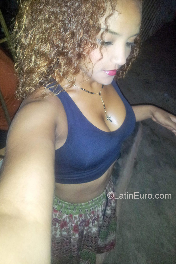 Date this passionate Dominican Republic girl Ines from Santo Domingo DO23983