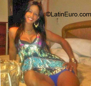 Date this attractive Dominican Republic girl Scarlet from San Pedro De Macoris DO24048