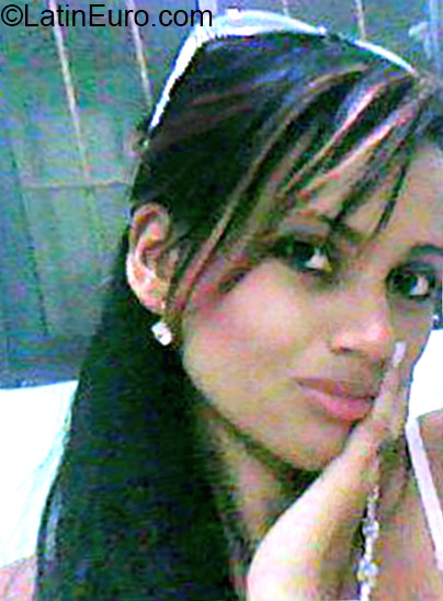 Date this happy Dominican Republic girl Susana from Santiago DO24180