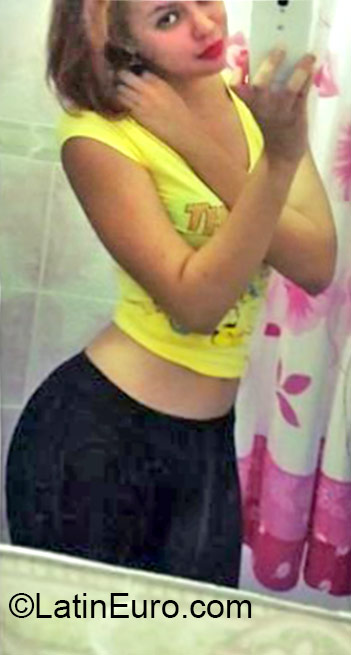 Date this good-looking Dominican Republic girl Zoranllily from Higuey DO24233