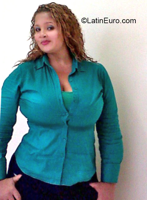 Date this funny Dominican Republic girl Brianny from Santiago DO24349