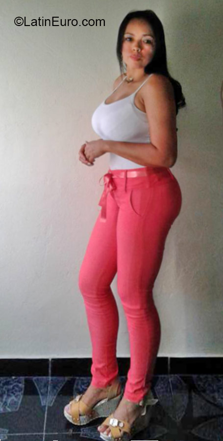 Date this tall Colombia girl Miledy from Medellin CO18500