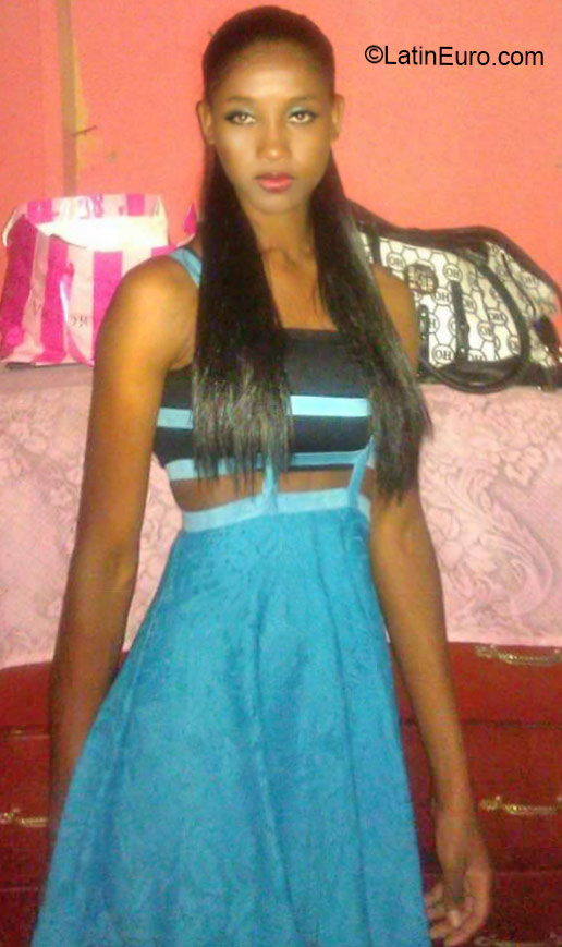 Date this delightful Jamaica girl Tracy from Kingston JM2240