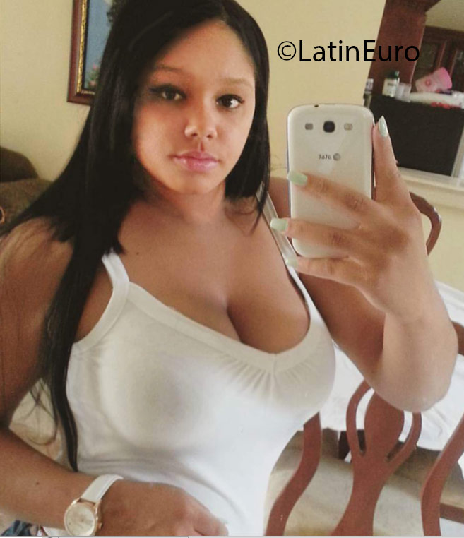 Date this delightful Dominican Republic girl Katherin from Santiago DO24701