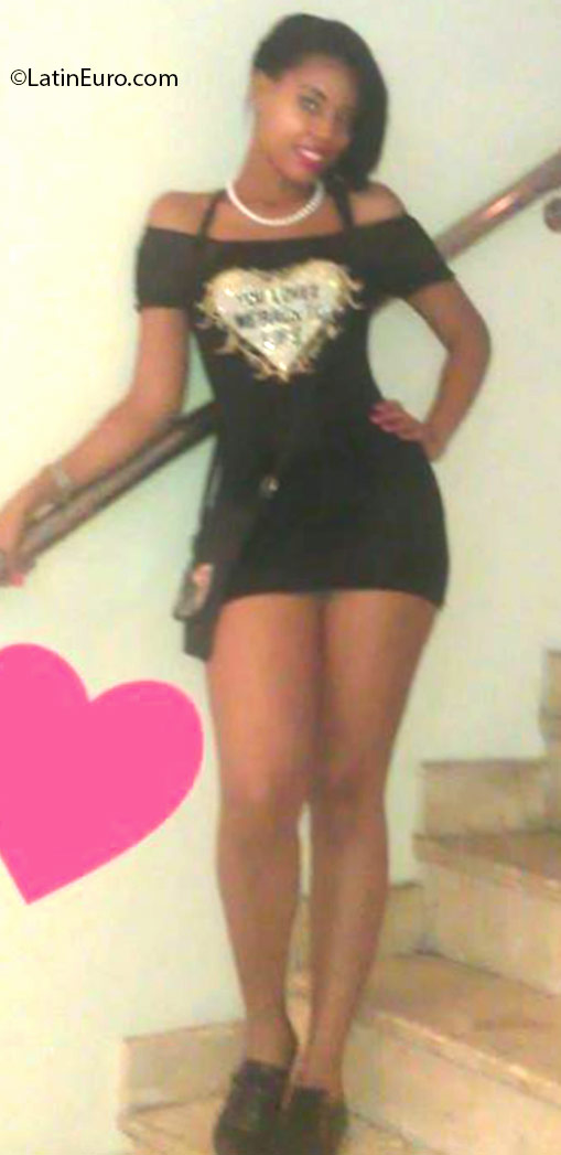 Date this attractive Dominican Republic girl Nicaras from Haina DO24823