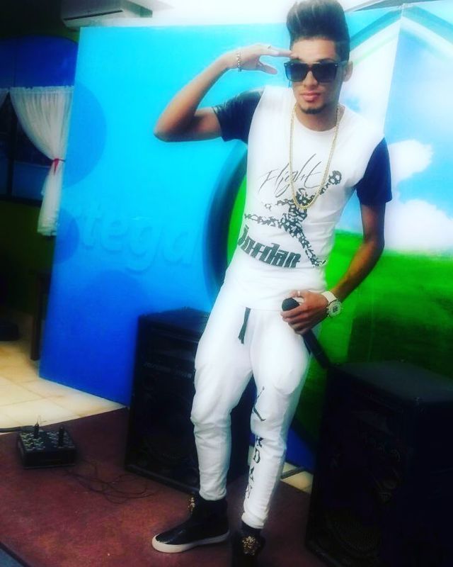 Date this lovely Dominican Republic man Edwin from Santo Domingo DO24899