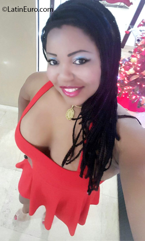 Date this georgeous Venezuela girl Angelica from Caracas VE653