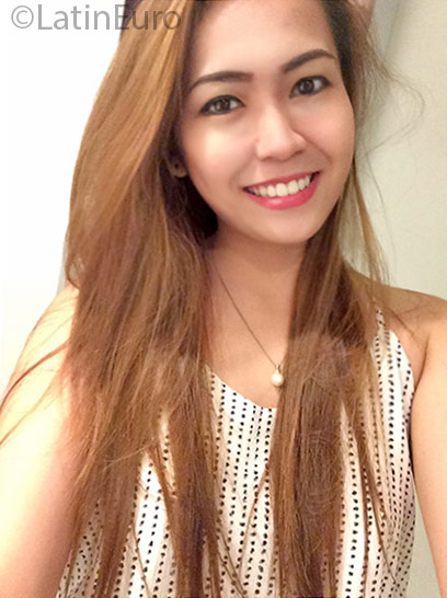 Date this sultry Philippines girl Ashlyn from Manila PH883