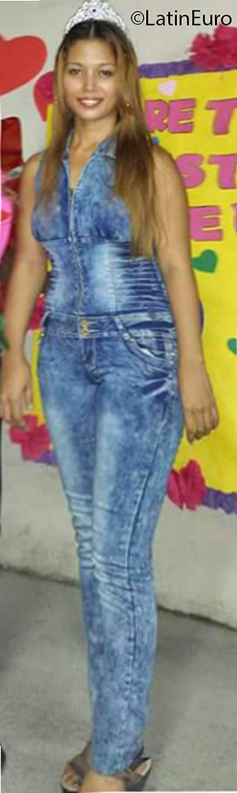Date this hard body Honduras girl Keylia from Choloma HN2062