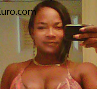 Date this happy Jamaica girl Latoya from Kingston JM2285