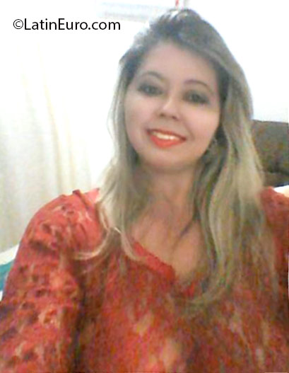 Date this lovely Brazil girl Shirlei from Sinop BR9627