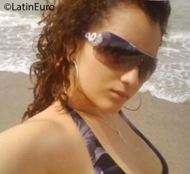 Date this young Dominican Republic girl Elizabeth from La Vega DO25360