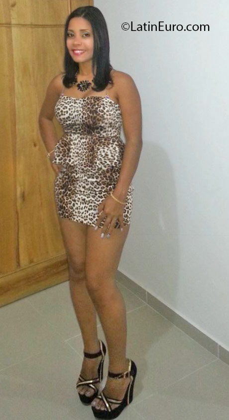 Date this stunning Dominican Republic girl Marlin from Puerto Plata DO25397