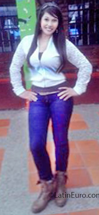 Date this cute Colombia girl Ingrid from Bogota CO18945