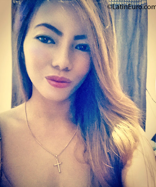 Date this stunning Philippines girl Jemalin from Bacoor PH899