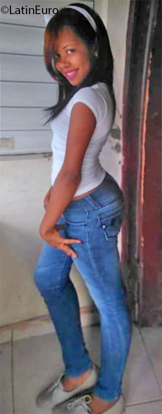 Date this tall Dominican Republic girl Leidy from Santo Domingo DO25796