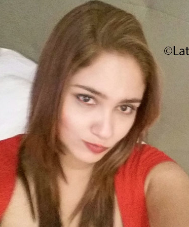 Date this pretty Colombia girl Maria from Barranquilla CO18962