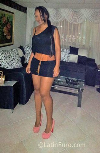 Date this hot Colombia girl Sara from Medellin CO19004