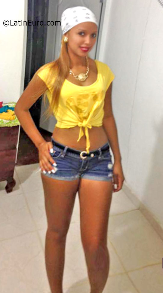 Date this cute Dominican Republic girl Dalinia from Puerto Plata DO25941