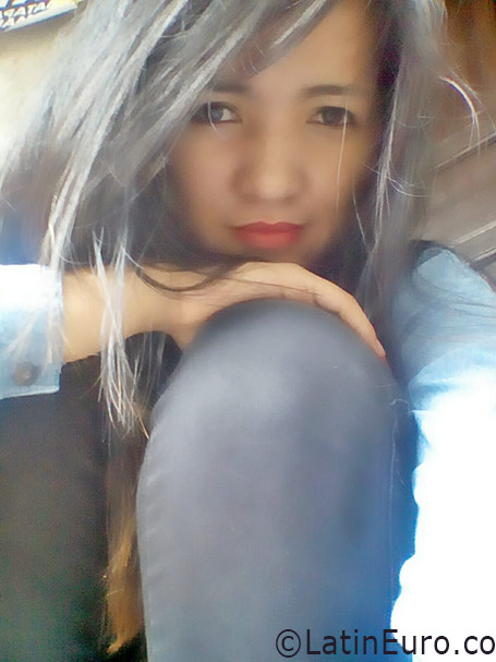Date this georgeous Philippines girl Dongre from Manila PH906