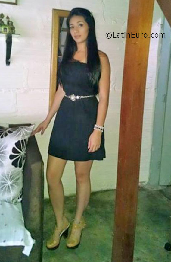 Date this tall Colombia girl Ana from Medellin CO19036