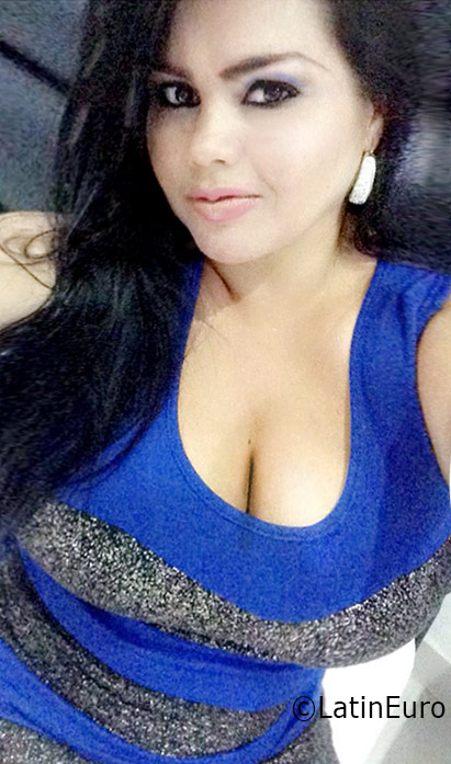 Date this delightful Colombia girl Paula from Cucuta CO19041
