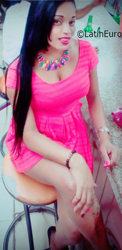 Date this athletic Dominican Republic girl Rosanna from Santo Domingo DO26112