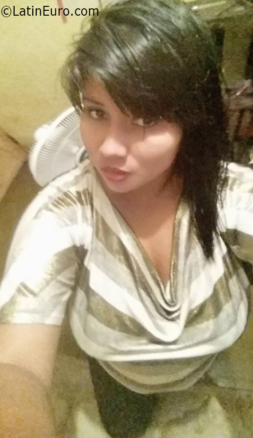 Date this sultry Honduras girl Katherine from Tegucigalpa HN2231