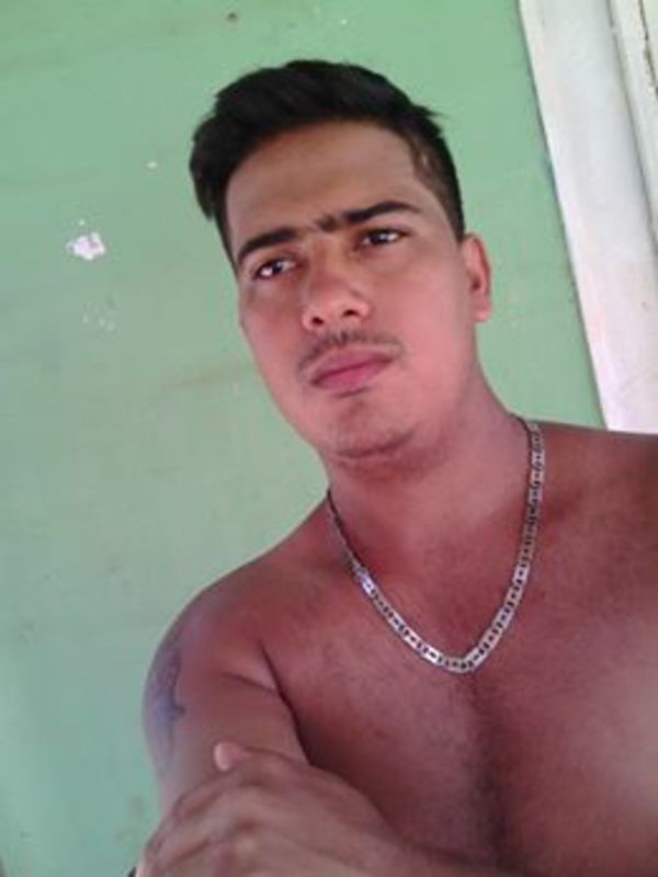 Date this young Venezuela man Cristian from Maracay VE682