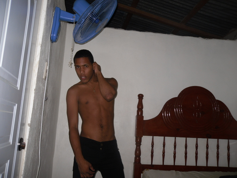 Date this charming Dominican Republic man MICHAEL ANDRES from Valverde DO26383