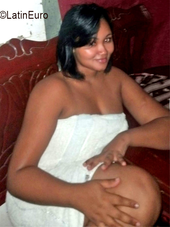 Date this delightful Dominican Republic girl Franchis from Santo Domingo DO26452
