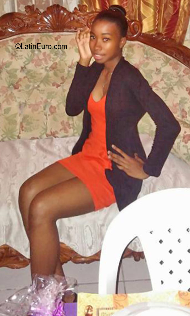 Date this georgeous Jamaica girl Danielle from St. Mary JM2349
