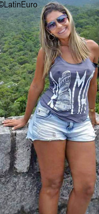 Date this exotic Brazil girl Adriana from Rio De Janeiro BR9775