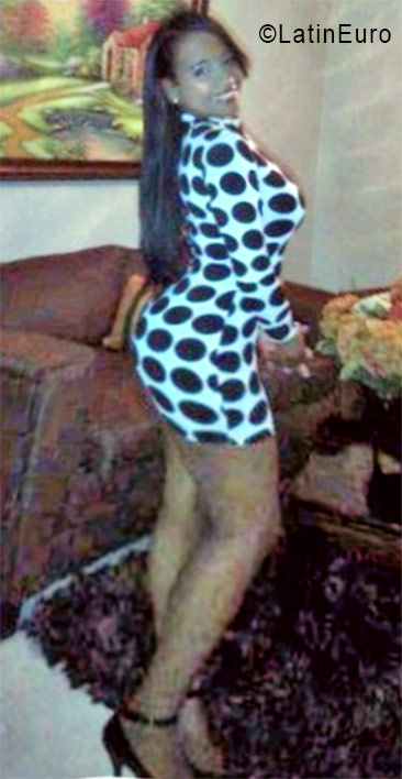 Date this attractive Dominican Republic girl Yesel from Santiago DO26588